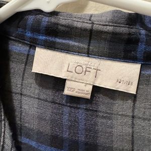 Loft Women’s plaid button up shirt